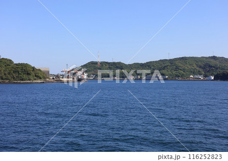 国道九四フェリー上から見る佐賀関港 国道九四フェリー上から見る佐賀関港 116252823