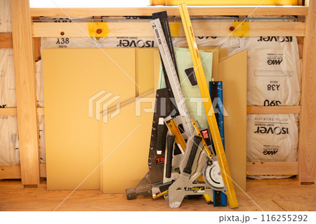 建築工具の定規 116255292