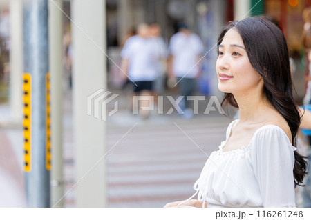 若い女性、ポートレート、ビューティーイメージ 116261248