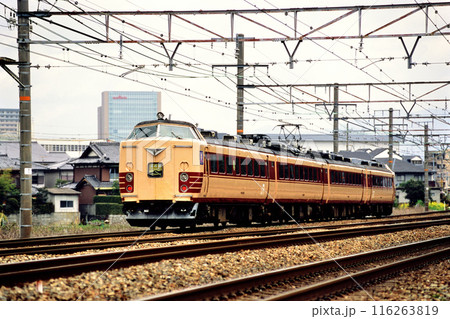 2006年 東海道本線を走る183系特急北近畿回送 2006年 東海道本線を走る183系特急北近畿回送 116263819