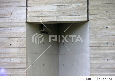 コンクリート打ち放し（杉板本実型枠コンクリート工法） 116266878