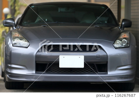 ガレージのスポーツカー　イメージ 116267687