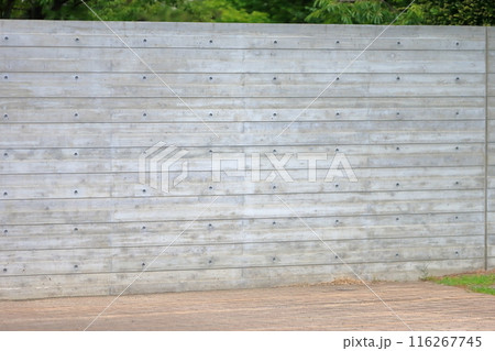 コンクリート打ち放し（杉板本実型枠コンクリート工法） 116267745