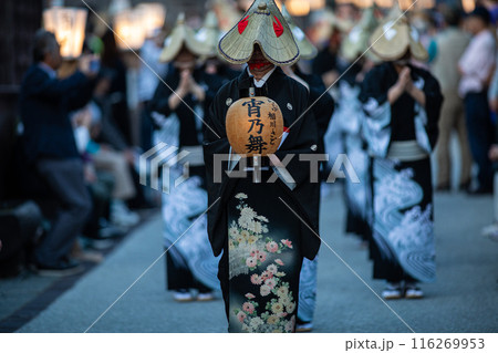 【新潟県_佐渡_宵乃舞】初夏のゆうべに幽玄の世界が広がる“宵の舞” 116269953