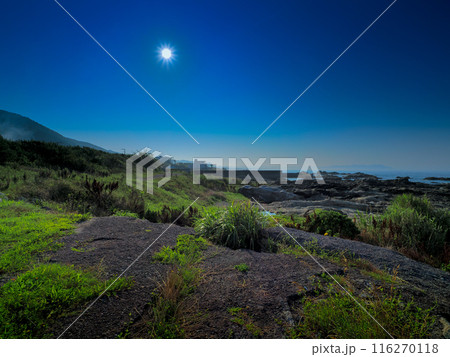 南房総伊戸海岸の海と青い空 南房総伊戸海岸の海と青い空 116270118