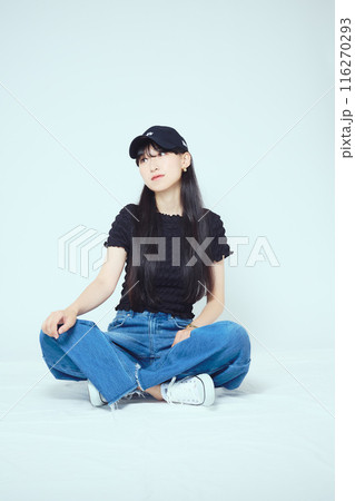 夏の女子大学生のポートレート 夏の女子大学生のポートレート 116270293