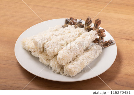 ［インドネシア産］冷凍　ブラックタイガー　エビフライ 116270481