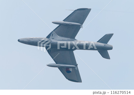 頭上のオランダ空軍ハンターF6A戦闘機 116270514