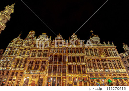 ベルギー　ブリュッセル　グランプラス　ライトアップ 116270616