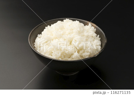 ご飯　茶碗　炊きたて　湯気 116271135