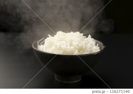 ご飯　茶碗　炊きたて　湯気 116271140