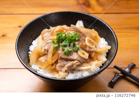 豚のガーリックぽん酢炒め丼 116272746