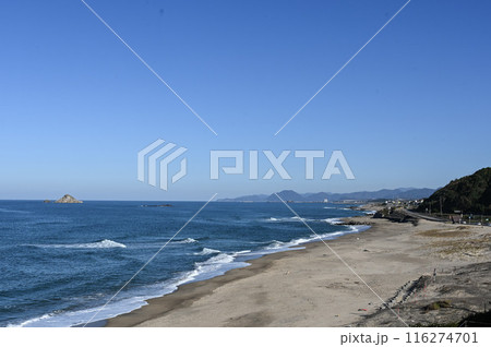 晴れの日本海と稲佐の浜 晴れの日本海と稲佐の浜 116274701