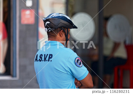 Agent of the ASVP in Saint-Paul 116280231