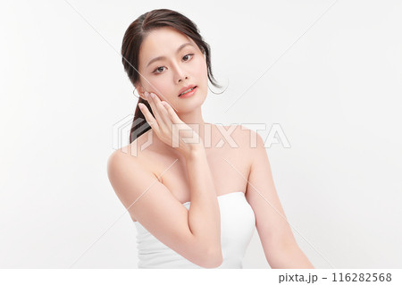 Beautiful young asian woman with clean fresh skin on white background, Face care, Facial treatment, Cosmetology, beauty and spa, Asian women portrait. 116282568