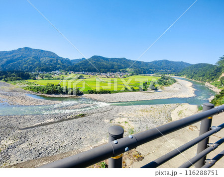 信濃川の展望地(新潟県津南町) 信濃川の展望地(新潟県津南町) 116288751