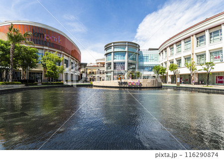 Panoramic view of SKM Park Outlets Kaohsiung, Taiwan. It is a brand-new type of compound lifestyle outlet of Shin Kong Mitsukoshi. 116290874