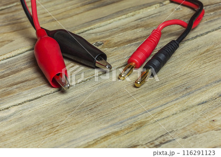 Red and black wire with contacts like "tulip" and "crocodile" 116291123