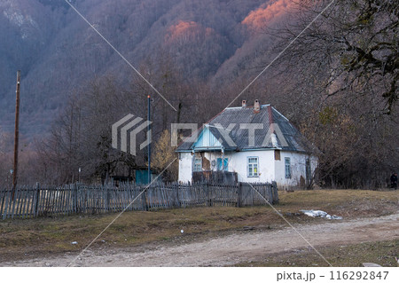 Old house in the village. 116292847