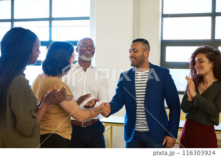 Team, handshake and onboarding success with applause from public relations deal, agreement and achievement. Happy, meeting and smile from business people with support, cooperation and congratulations 116303924