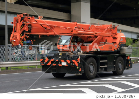 ラフテレーンクレーン　イメージ 116307867
