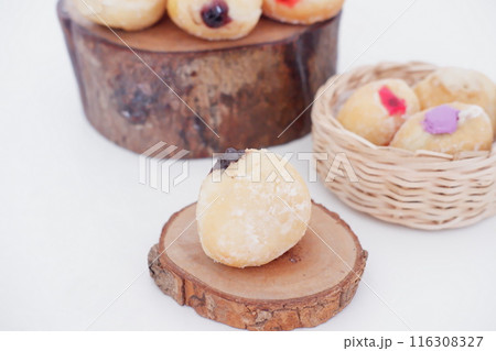 flavored ball donuts as a background flavored ball donuts as a background 116308327