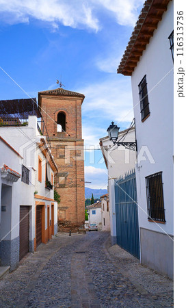 アルバイシン 狭い石畳の道【スペイン/グラナダ】 アルバイシン 狭い石畳の道【スペイン/グラナダ】 116313736