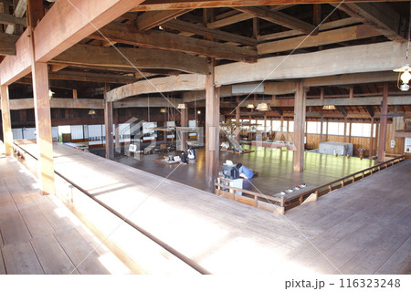 北海道 復元された旧花田家番屋の内部 ヤン衆たちの生活部分 116323248