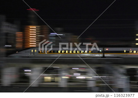 深夜の山陽新幹線700系：ひかりレールスター車両 116323977