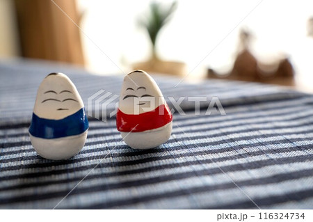 赤と青の起き上がり小法師 116324734