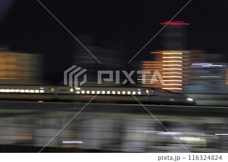 深夜を駆ける東海道・山陽新幹線N700系(スモールA) 深夜を駆ける東海道・山陽新幹線N700系(スモールA) 116324824