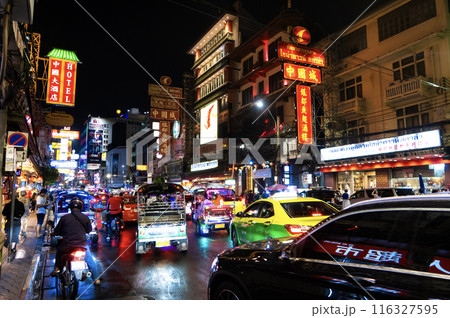 バンコク　夜の中華街 116327595