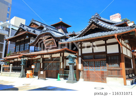 【愛媛県】リニューアルした道後温泉本館 【愛媛県】リニューアルした道後温泉本館 116331071