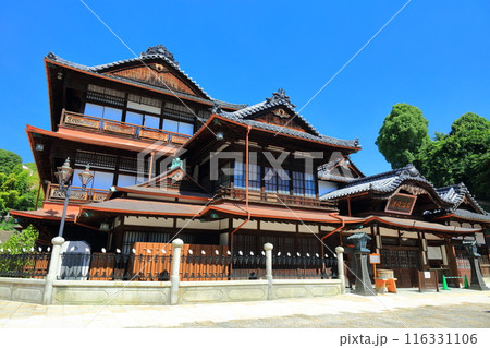 【愛媛県】リニューアルした道後温泉本館 【愛媛県】リニューアルした道後温泉本館 116331106