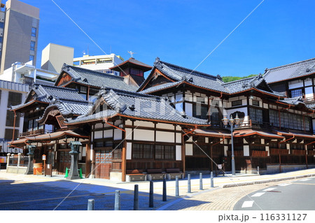 【愛媛県】リニューアルした道後温泉本館 【愛媛県】リニューアルした道後温泉本館 116331127