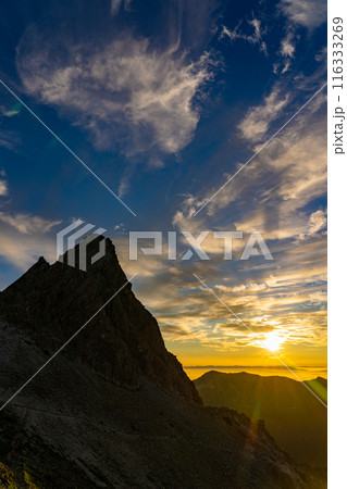 槍ヶ岳の朝 116333269