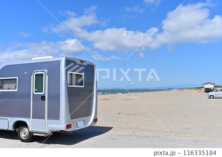 キャンピングカー旅行　海　ドライブ　ビーチ　リゾート 116335184