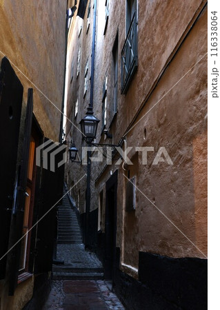 ストックホルムの細い道 116338064