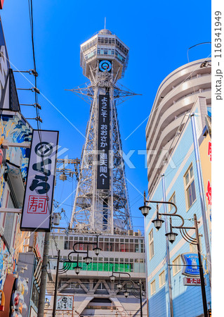 大阪府 大阪市 観光客で賑わう 新世界と通天閣 大阪府 大阪市 観光客で賑わう 新世界と通天閣 116341949