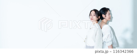 女性 ファッションモデル ミセスモデル 女性 ファッションモデル ミセスモデル 116342366