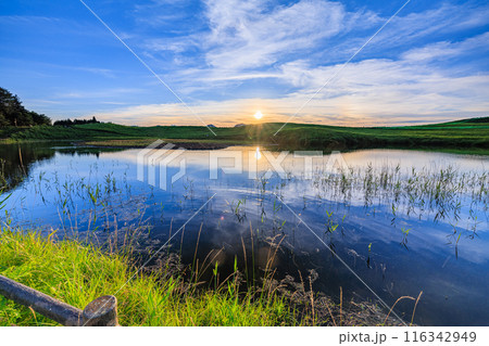 2024年夏曽爾高原の夕景 三脚固定同一フレーム 日没からブルーアワー手前まで 変わっていく夕景④ 2024年夏曽爾高原の夕景 三脚固定同一フレーム 日没からブルーアワー手前まで 変わっていく夕景④ 116342949
