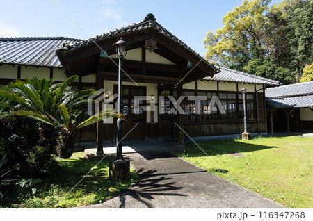 法の館　旧三角簡易裁判所 116347268