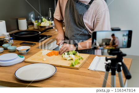 The chef is broadcasting live from workshop how to prepare a vegetarian lentils soup 116347814