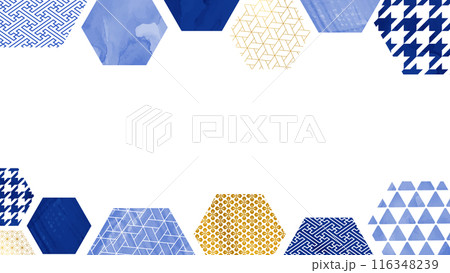 青と金色の六角形の和柄パターンフレーム 116348239