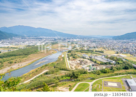 千曲公園 上田盆地から千曲川の雄大な流れと市街地が見渡せる天然の展望台 上田市の隠れ絶景スポット 千曲公園 上田盆地から千曲川の雄大な流れと市街地が見渡せる天然の展望台 上田市の隠れ絶景スポット 116348313