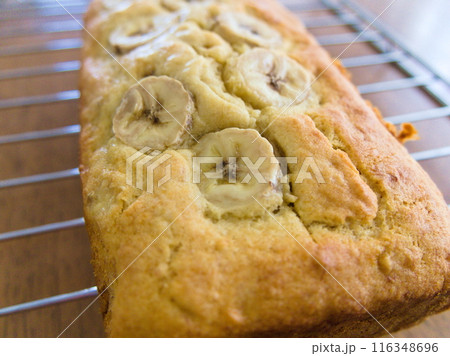 お菓子作り　バナナパウンドケーキ 116348696