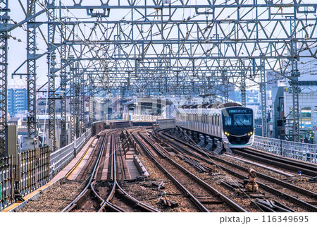 日本の川崎都市景観 7月。二子玉川側から二子新地駅や準急押上・東急2020系電車などを望む=3日 日本の川崎都市景観 7月。二子玉川側から二子新地駅や準急押上・東急2020系電車などを望む=3日 116349695