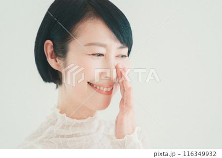 50代女性の鼻のケア 116349932