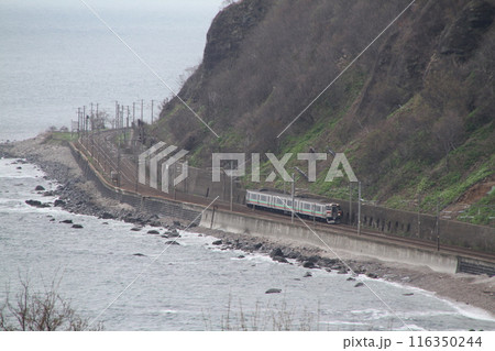 函館本線　731系電車　朝里　日本海 116350244