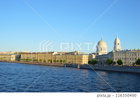 Makarova embankment of Neva River, St. Petersburg. Makarova embankment of Neva River, St. Petersburg. 116350400